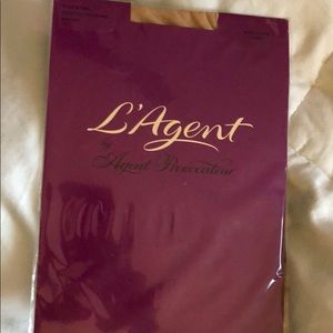 Seam & heel stretch stocking